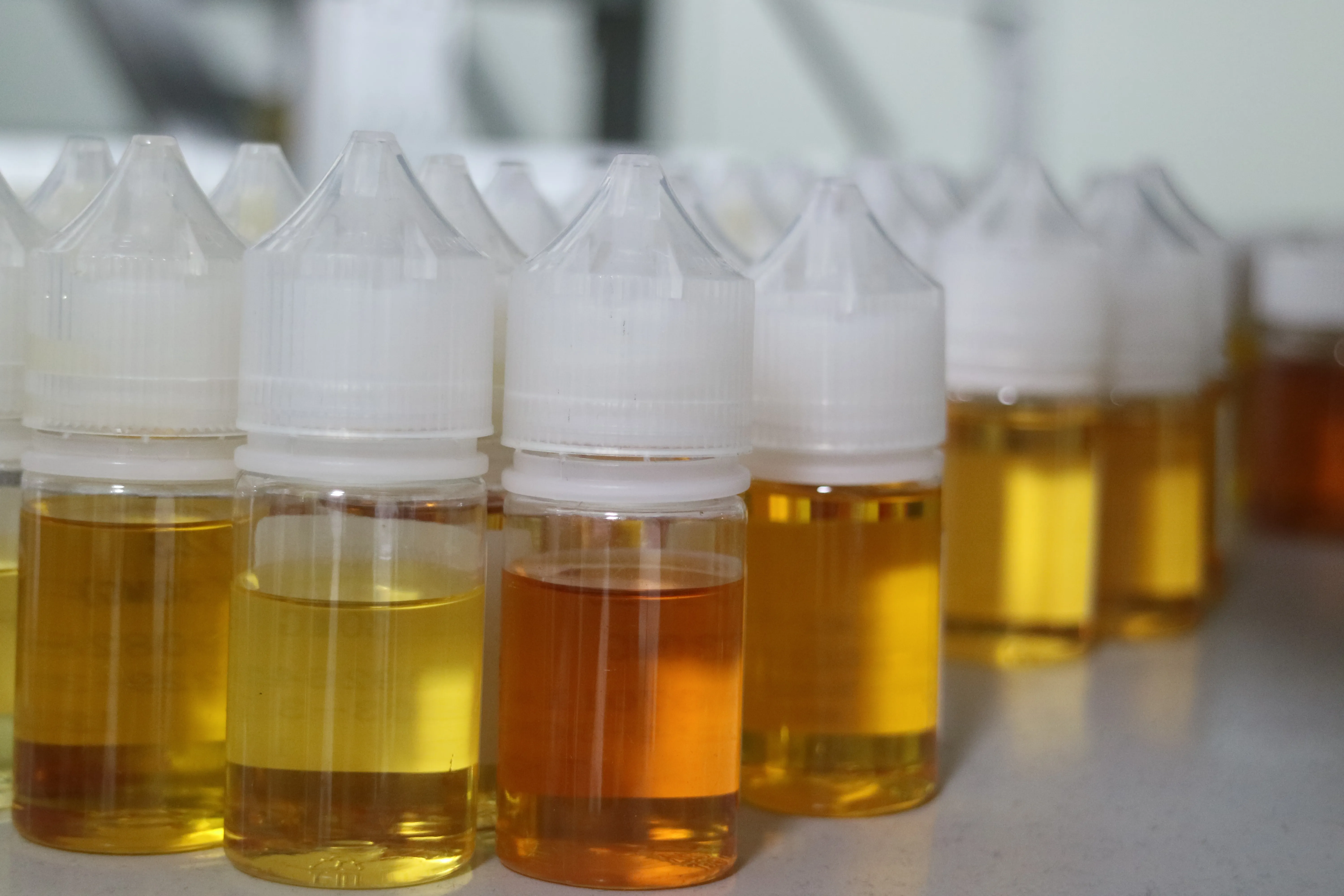 A Quick Guide to Understanding the Ingredients in E-Cigarette E-Liquid - Zinwi