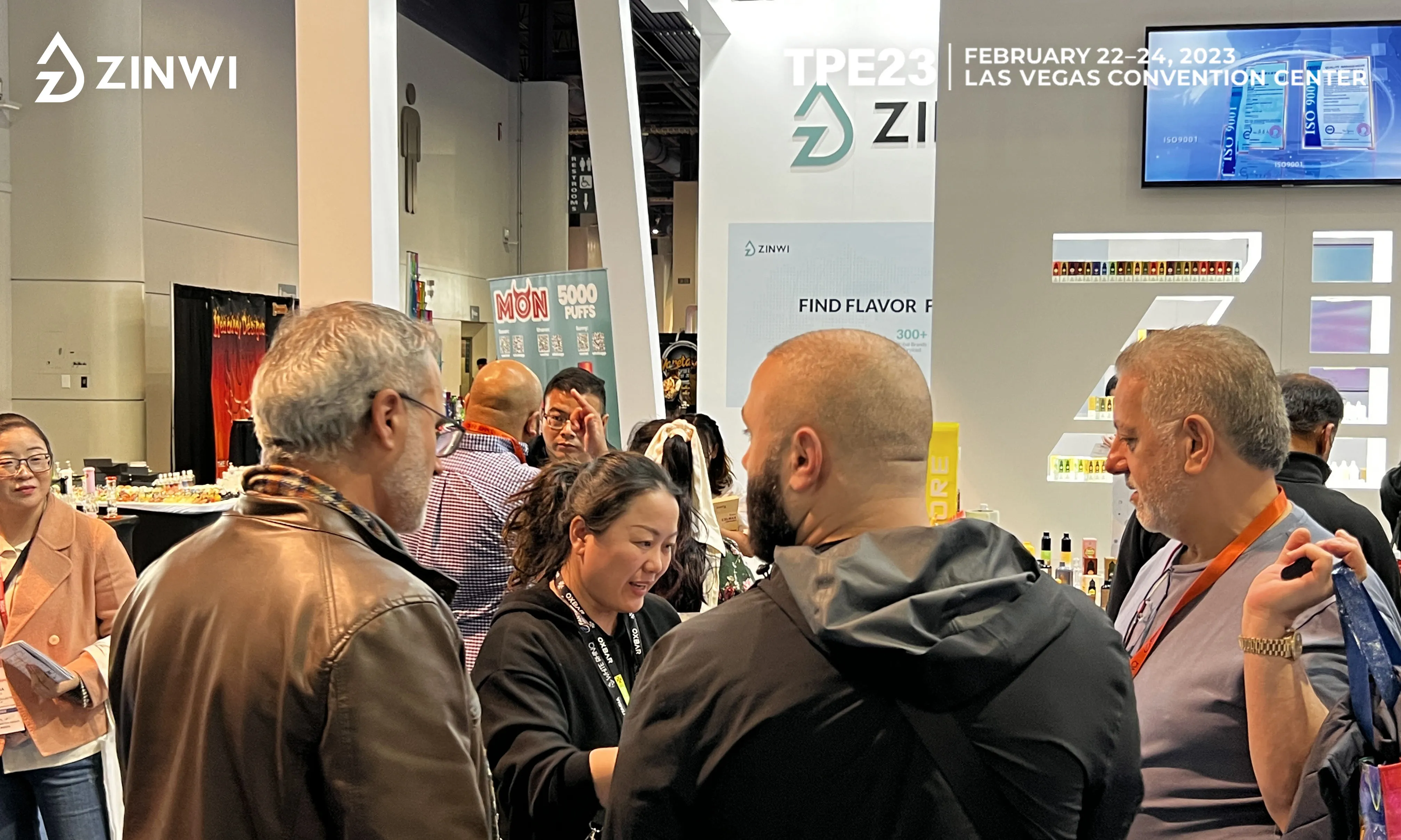 During the 3-day exhibition, many vaping fans came here and experience Zinwi’s e-liquid. 